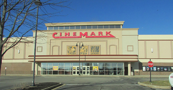 Cinemark Valparaiso - 700 Porter's Vale, Valparaiso, IN 46383