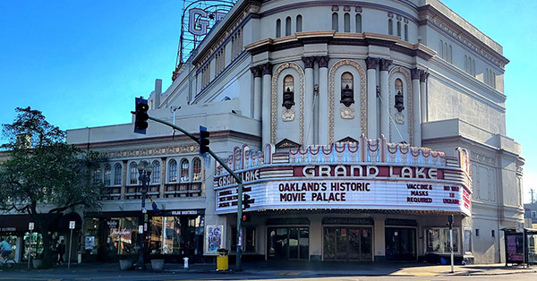 Grand Lake Theatre - 3200 Grand Avenue, Oakland, CA 94610