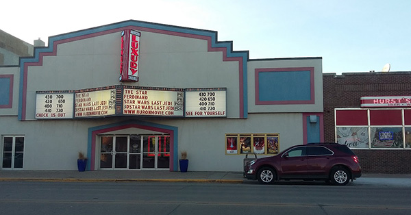 Huron Luxury Cinemas - 215 Dakota Ave, Huron, SD 57350