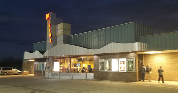M-89 Cinema - 392 Cross Oaks Mall, Plainwell, MI 49080