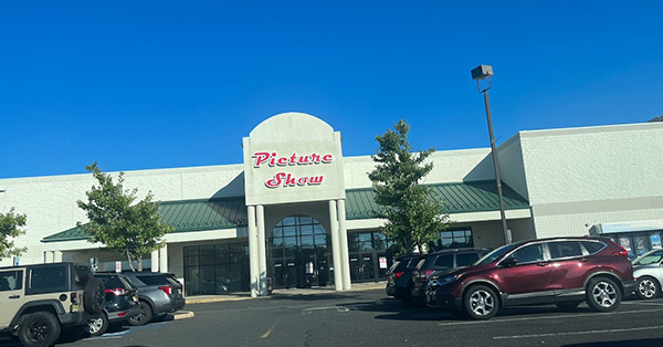 Picture Show at East Windsor - 319 US-130, East Windsor, NJ 08520