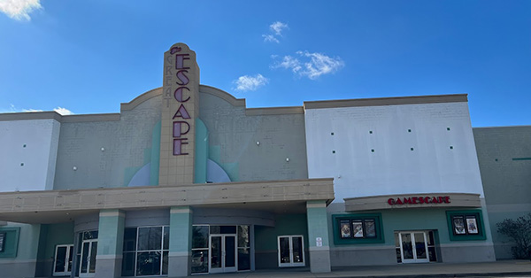 Regal Bowling Green - 323 Great Escape Ave., Bowling Green, KY 42101