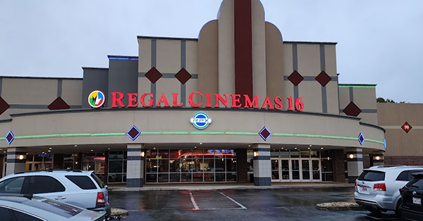 Regal Clarksville & RPX - 1810 Tiny Town Road, Clarksville, TN 37042