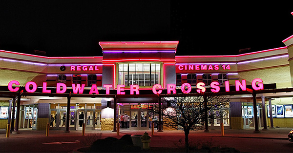 Regal Coldwater Crossing - 211 W Washington Center Road, Fort Wayne, IN 46825