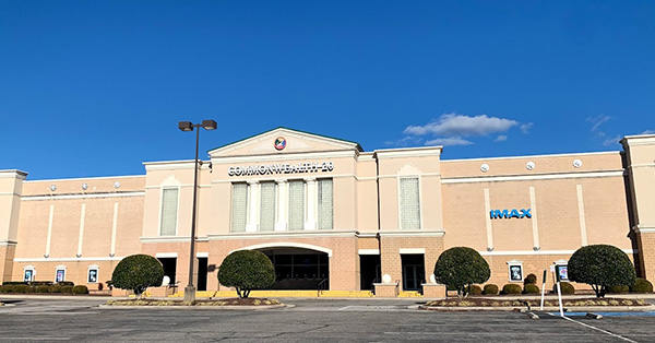 Regal Commonwealth & IMAX - 5001 Commonwealth Center Parkway, Midlothian, VA 23112
