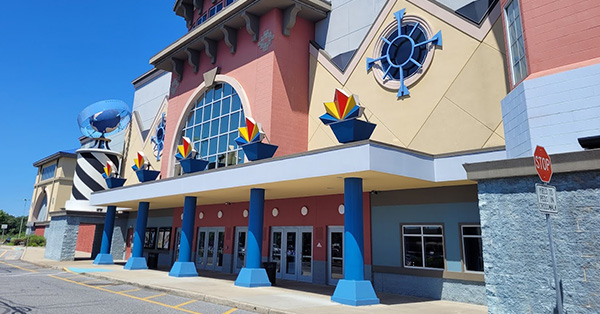 Regal Hamilton Commons - 4215 Black Horse Pike, Mays Landing, NJ 08330