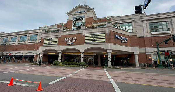 Regal Macarthur Center & RPX - 300 Monticello Ave Ste 330, Norfolk, VA 23510