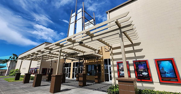 Regal Makalapua - 74-5469 Kamakaeha Ave., Kailua-Kona, HI 96740