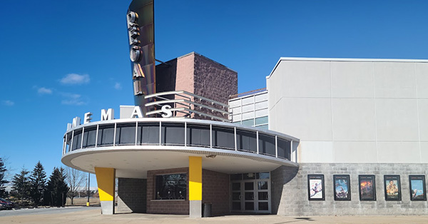 Regal Northampton Cinema & RPX - 3720 Nazareth Highway, Easton, PA 18045