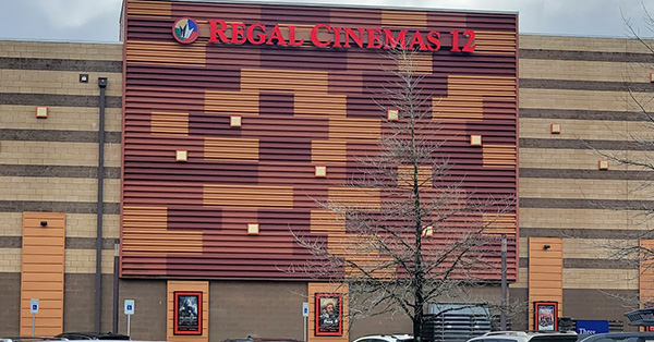 Regal Three Rivers Mall & RPX - 341 Three Rivers Drive, Kelso, WA 98626