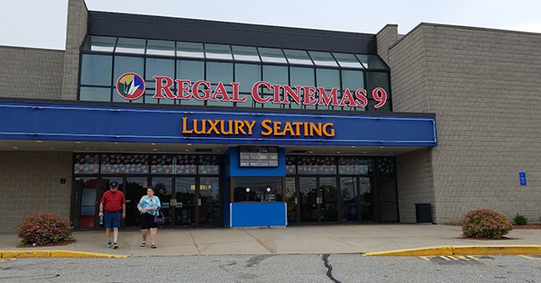Regal Waterford - 123 Cross Rd., Waterford, CT 06385