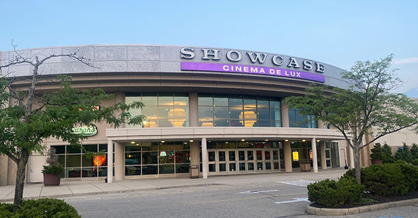 Showcase Cinema de Lux Springdale - 12064 Springfield Pike, Springdale, OH 45246