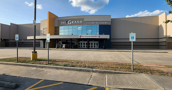The Grand 14 - Conroe - 4029 Interstate 45 Service Road, Conroe, TX 77304