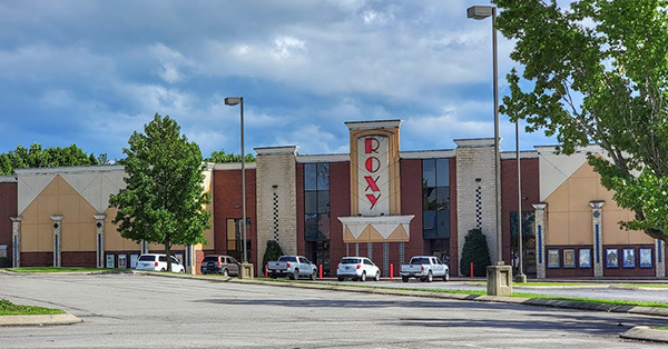 UEC Theatres Lebanon Roxy - 200 Legends Drive, Lebanon, TN 37087